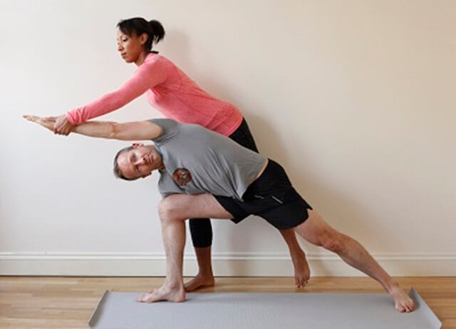 Lưu Ý Khi Tập Yoga Tại Nhà Và Tìm Giáo Viên Dạy Yoga Tại Nhà